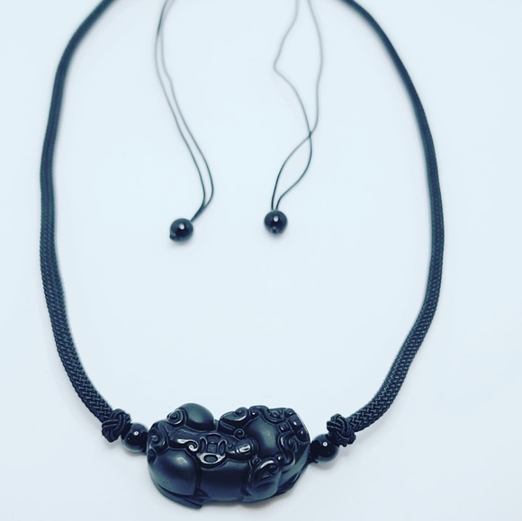 Black Obsidian Pixiu Carving Unisex necklace ✨ - Picture 1 of 5